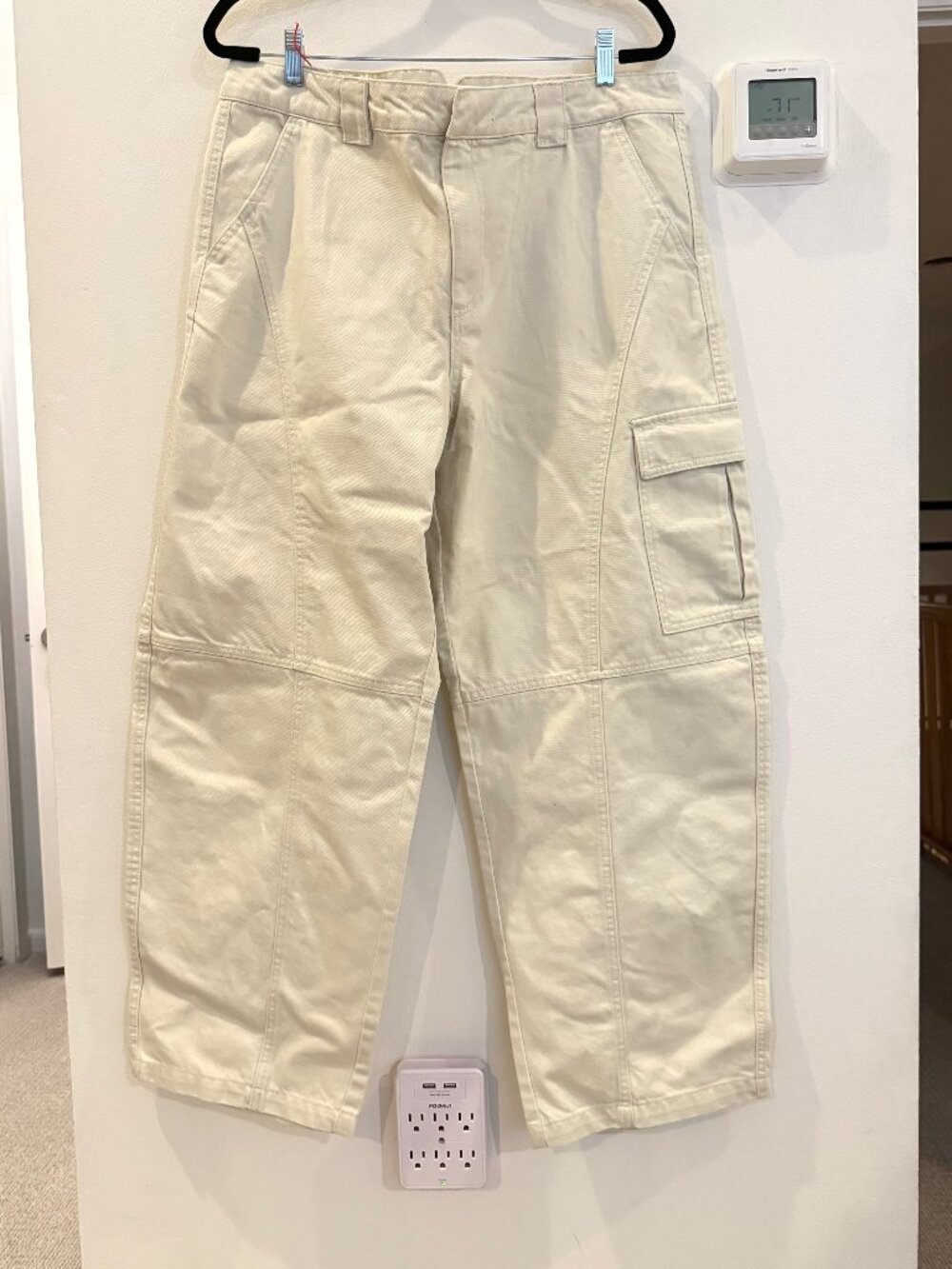 Woolrich Mid-Rise Barrel Leg Cargo Denim Pants Women's Cream, size 16